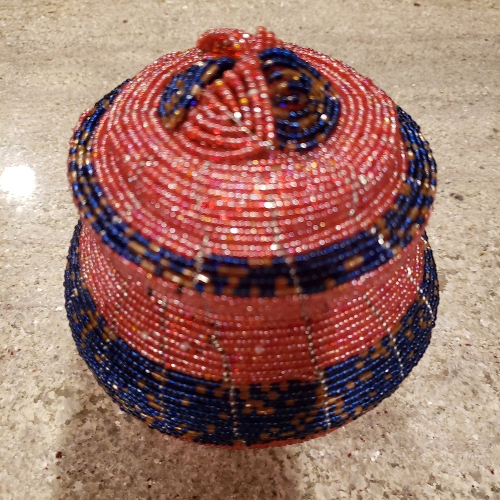 Jewelry beads storage